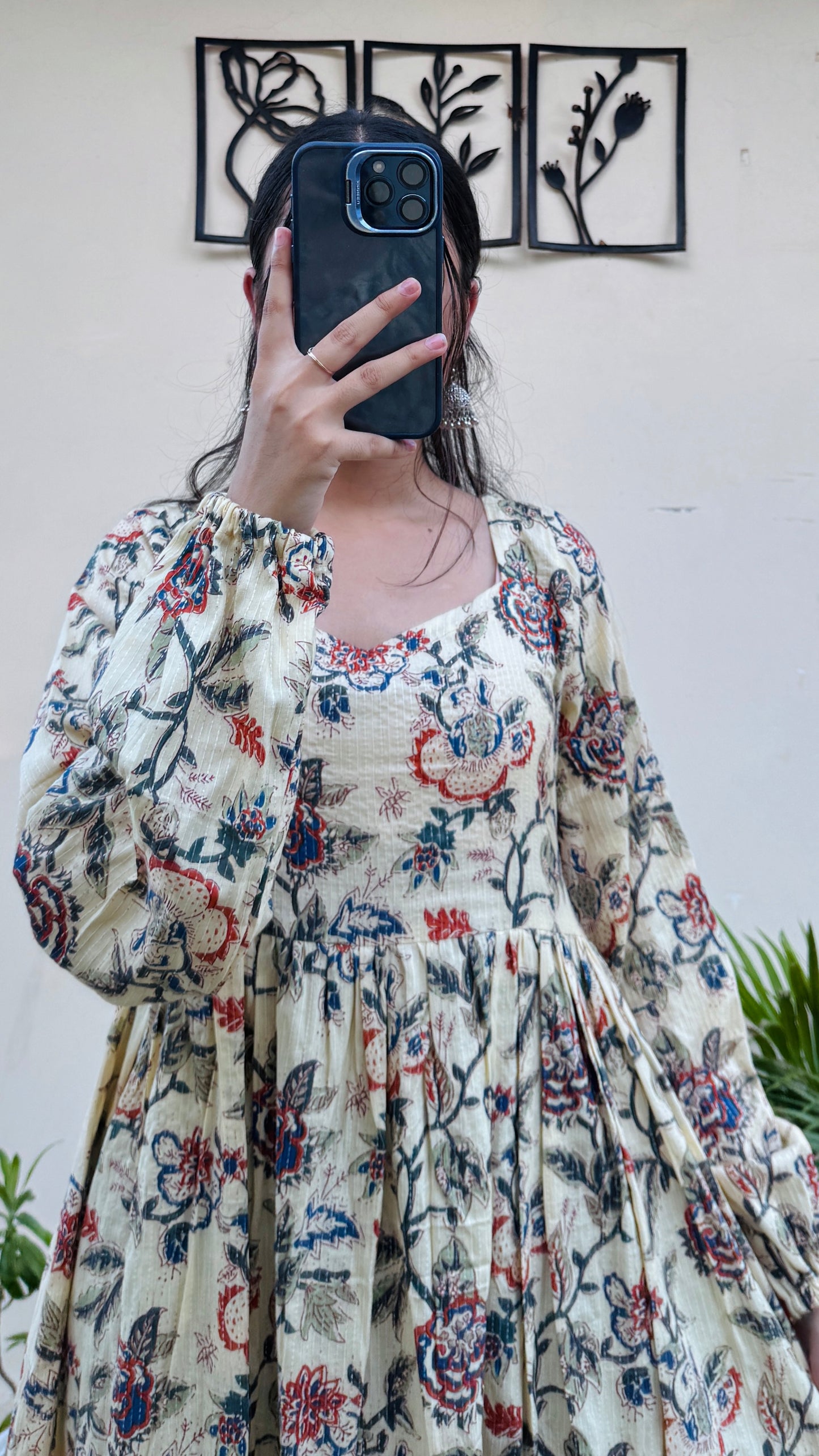 Katha Cotton Cream Balloon Sleeves Long Kurti