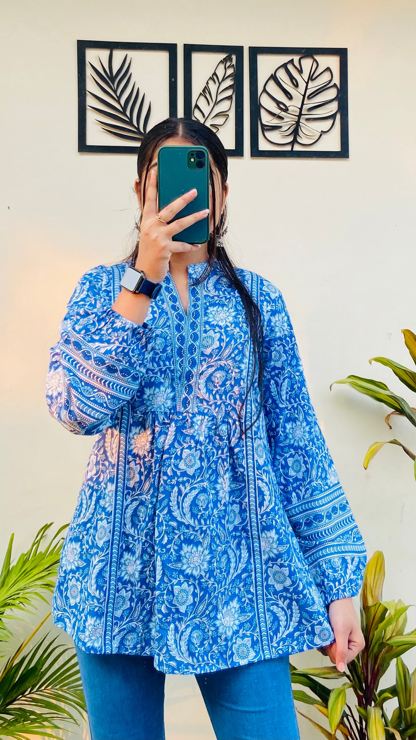 Beautiful Full Sleeve Printed Collar A-Line Top