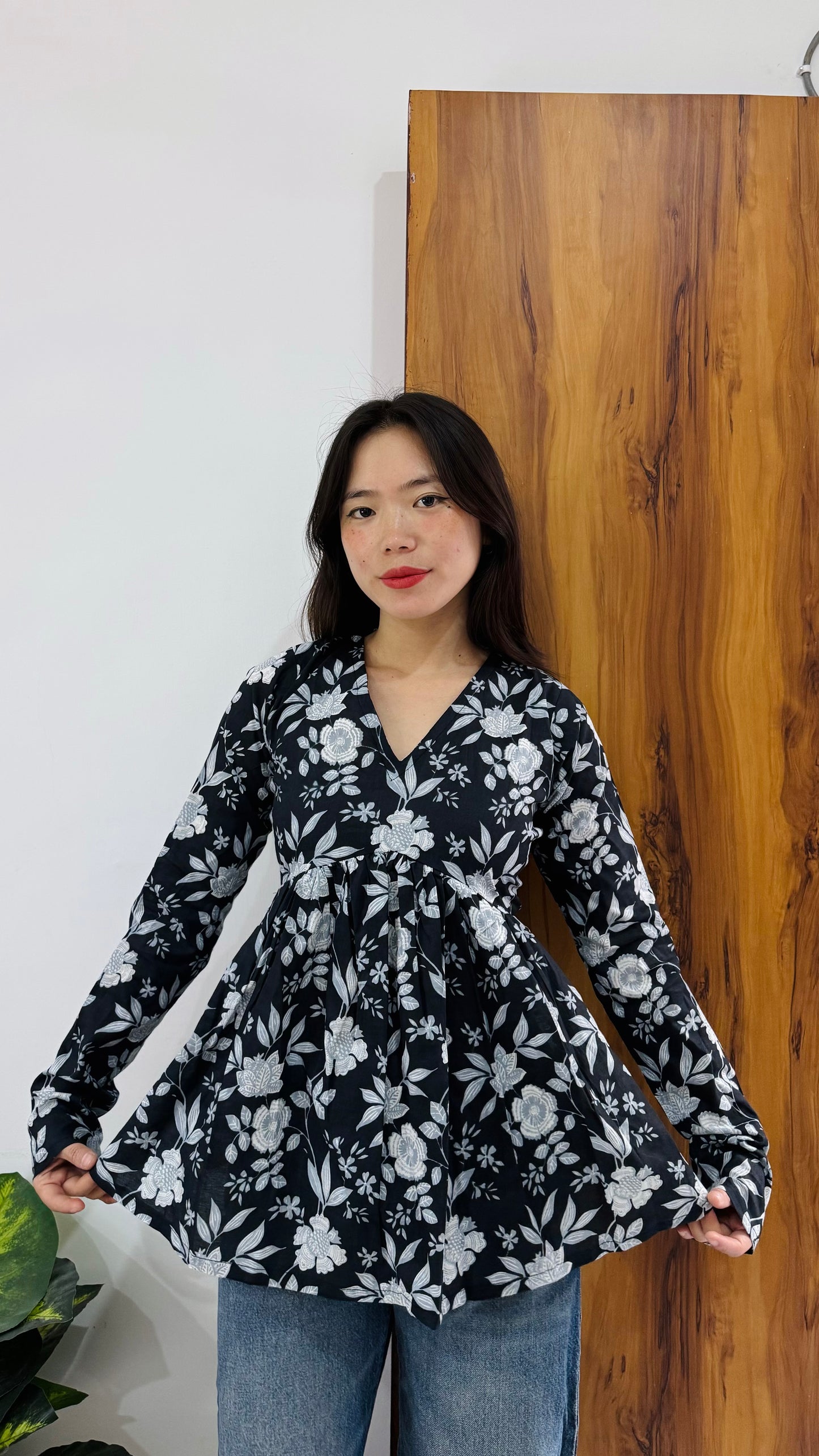 Cotton Flared Black Aliacut Floral Print Peplum Top