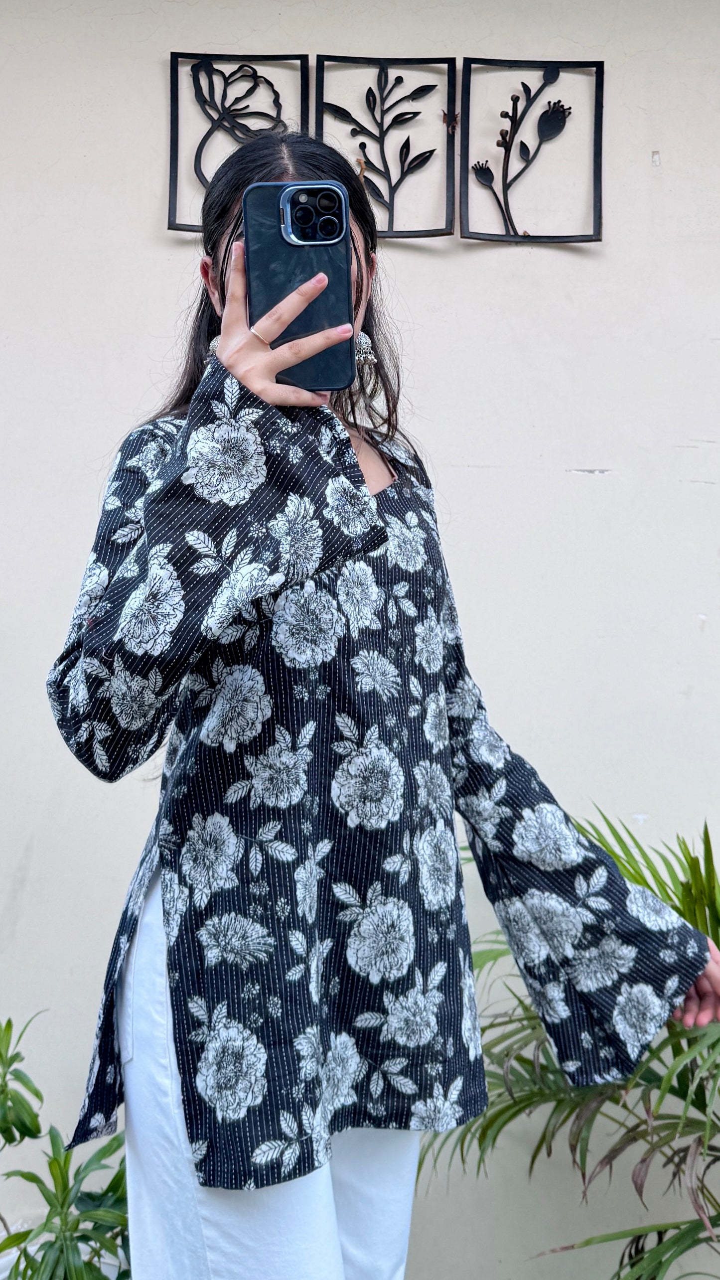 Cotton Katha Black Sweetheart Neck Bellsleeve Short Kurti