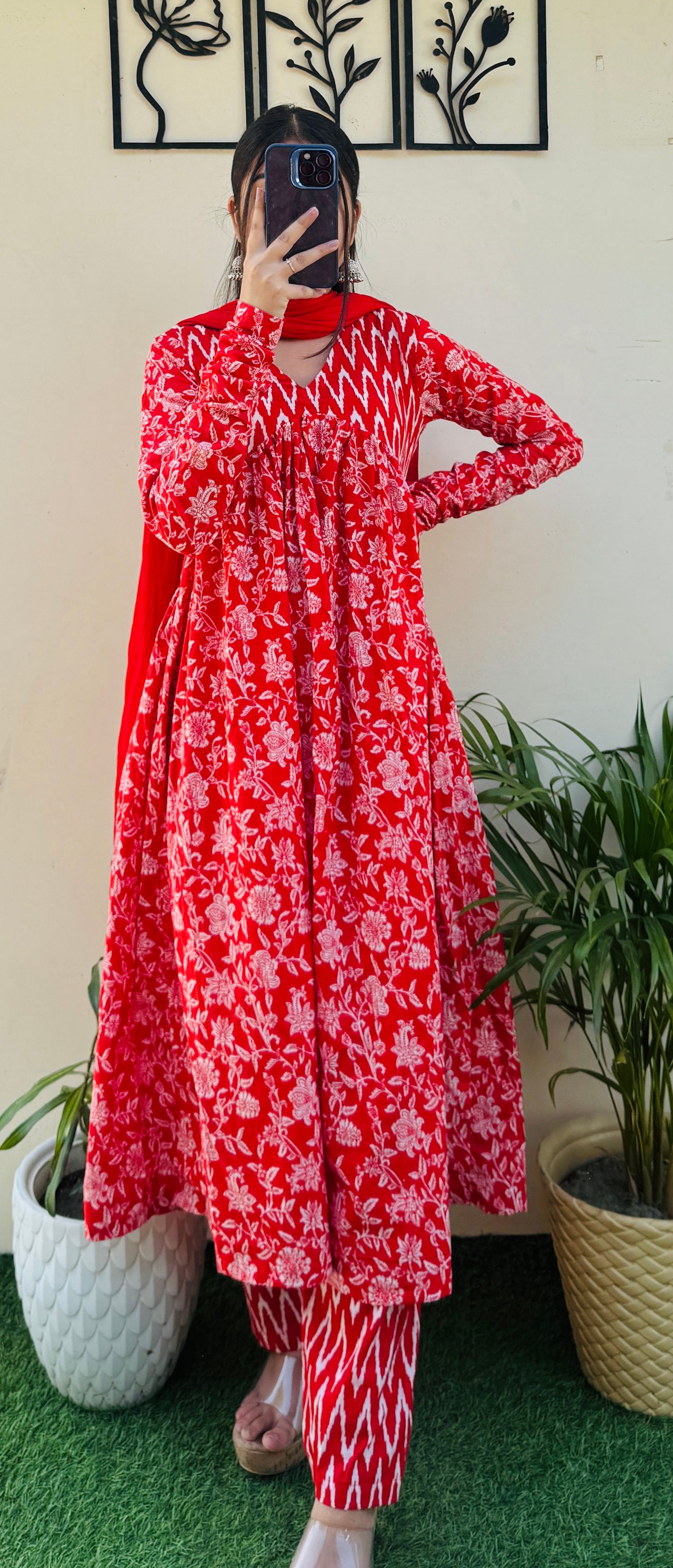Beautiful Cotton Alia Cut Gathering Sleeves Suit Set