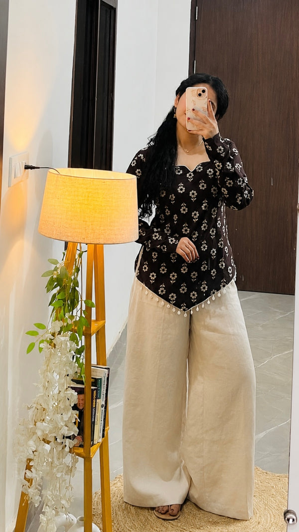 Nidhi ~ Cotton Asymmetrical Hemline Square Neck Short Kurti
