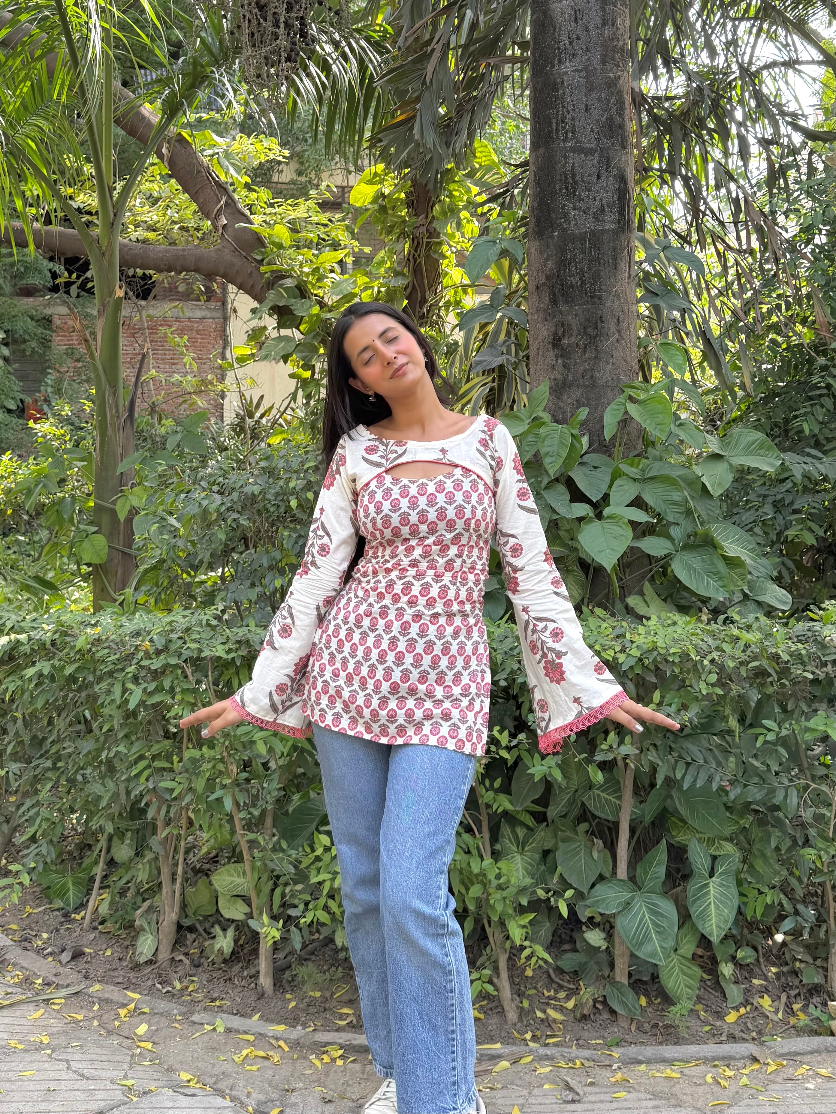 Gauri Convertible Kurti
