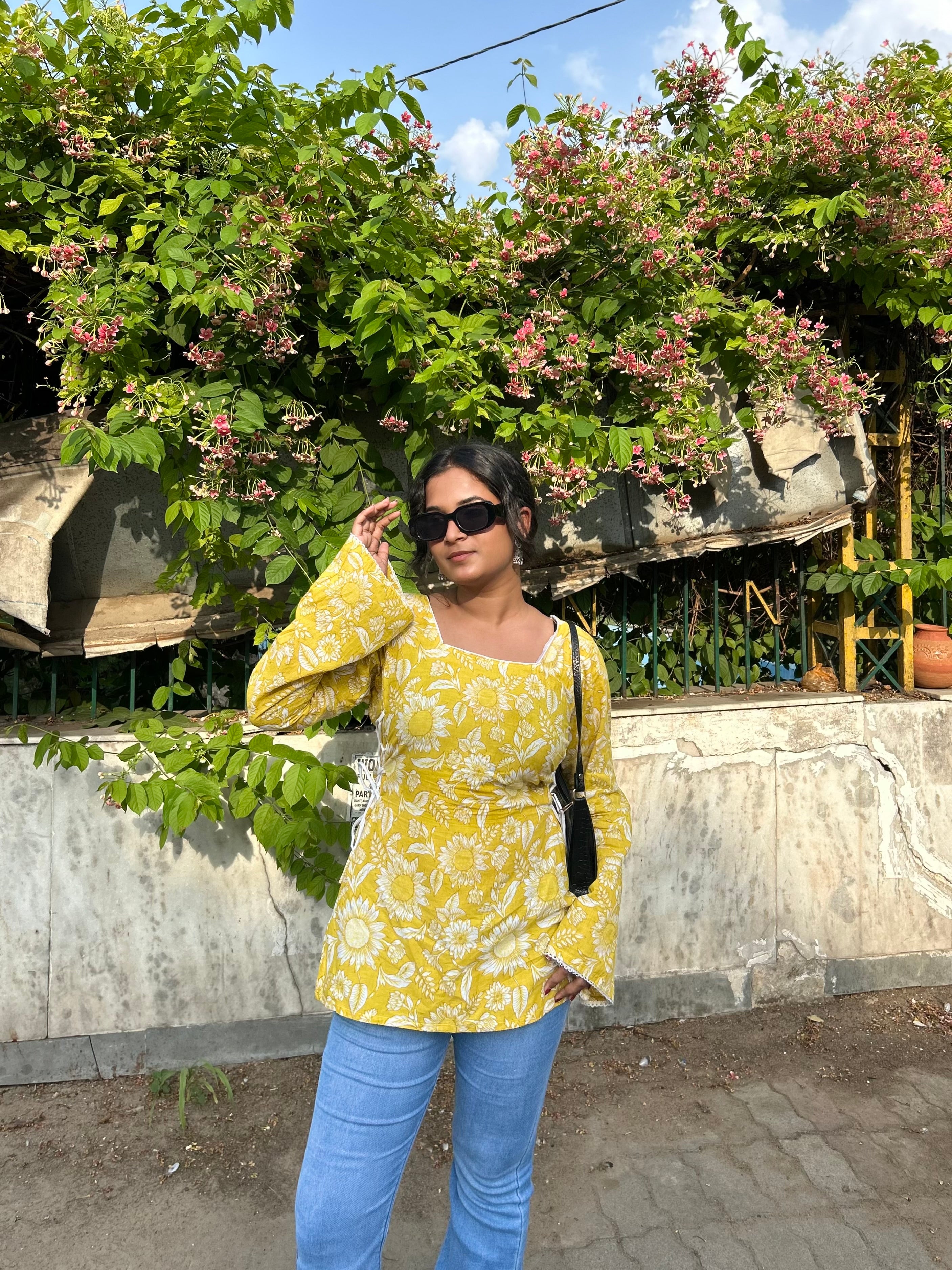 Pooja ~ Cotton Square Neck Side Corset Short Kurti