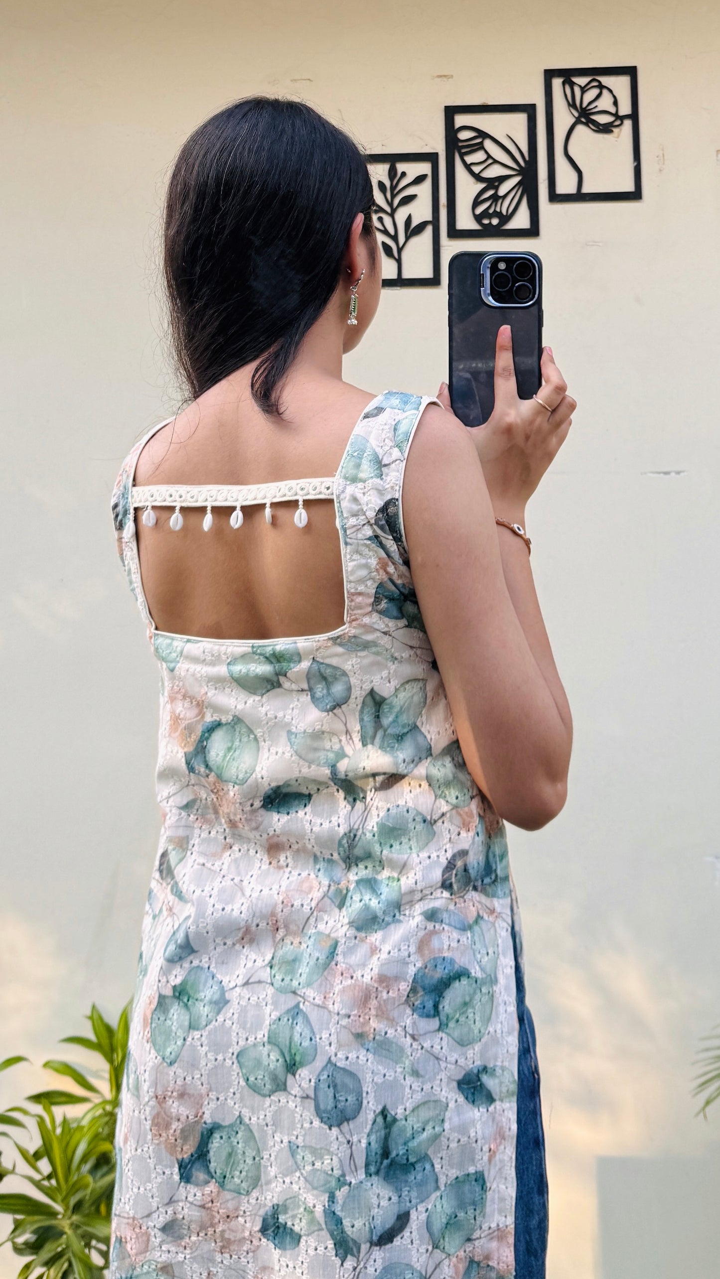 Straight Backless Kurti