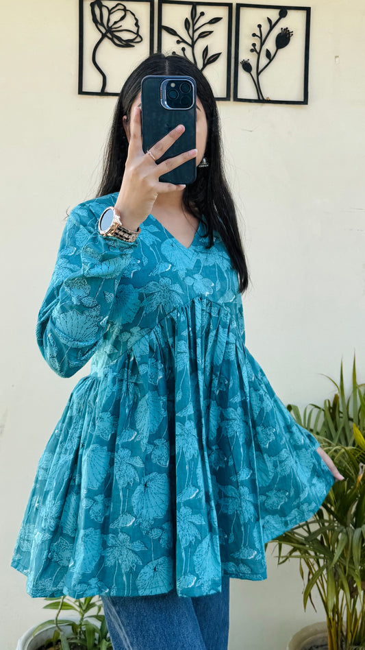Cotton Flared Blue Aliacut Floral Print Peplum Top