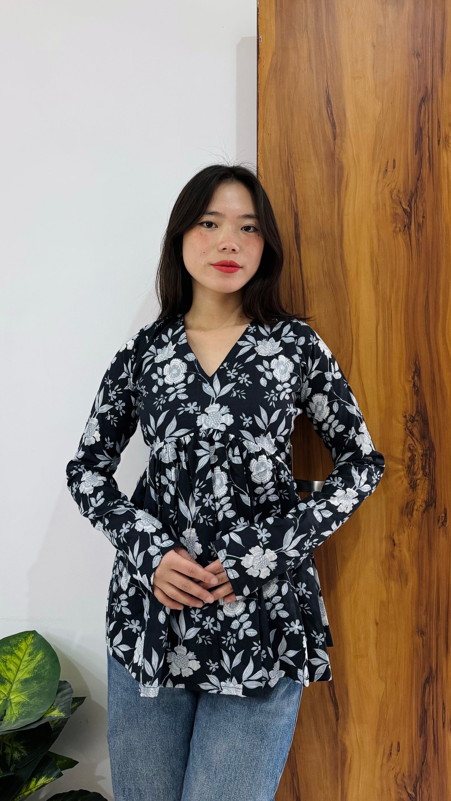 Cotton Flared Black Aliacut Floral Print Peplum Top