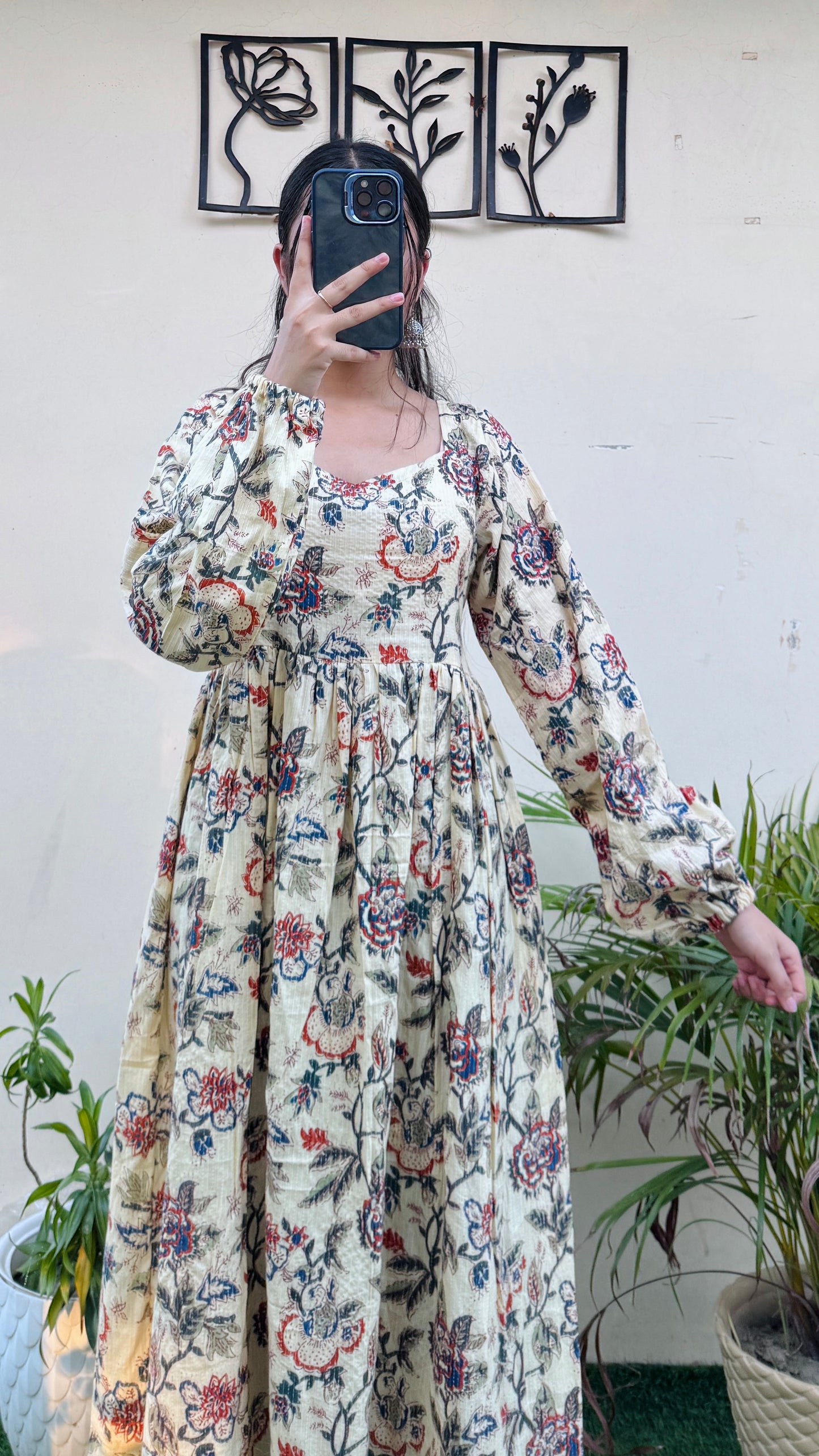 Katha Cotton Cream Balloon Sleeves Long Kurti