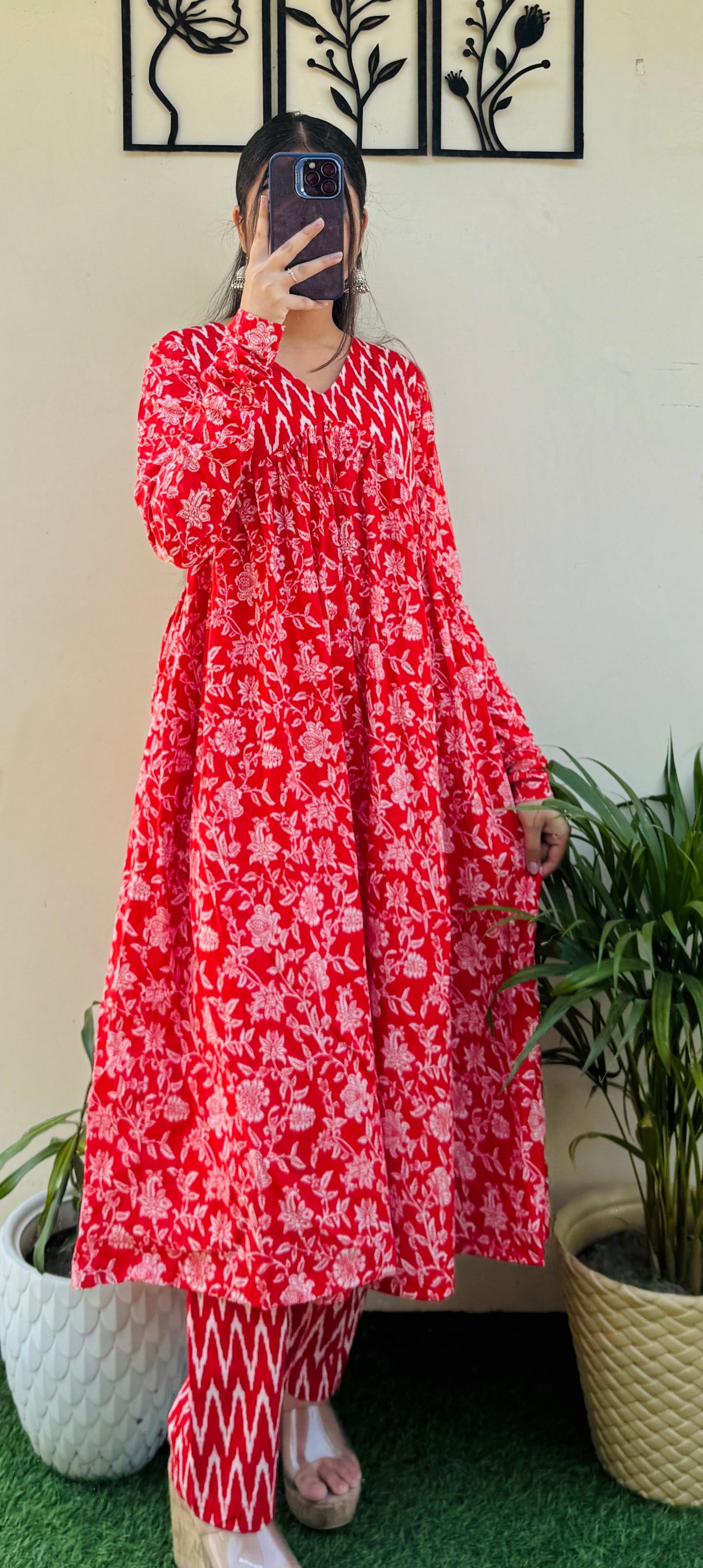 Beautiful Cotton Alia Cut Gathering Sleeves Suit Set