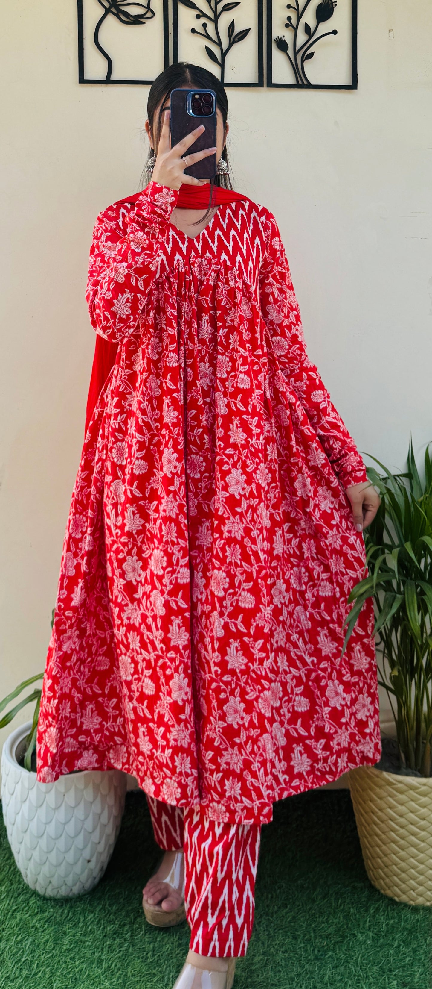 Beautiful Cotton Alia Cut Gathering Sleeves Suit Set